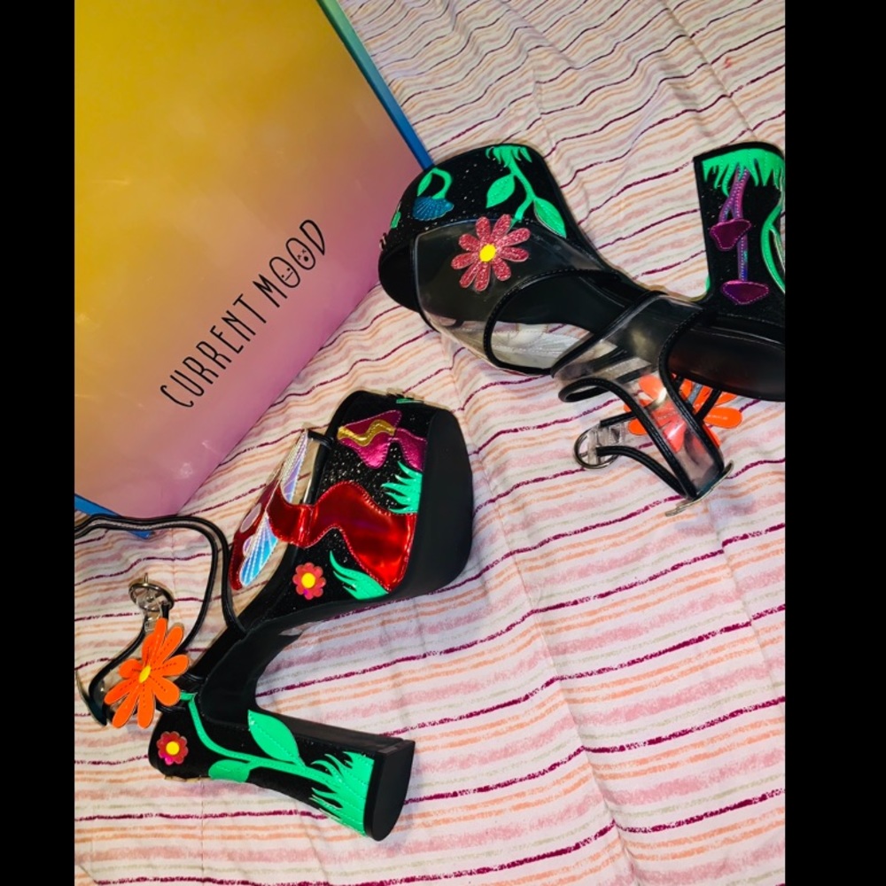 Dolls kill Fantasia Garden platform shoes 🍄🌼